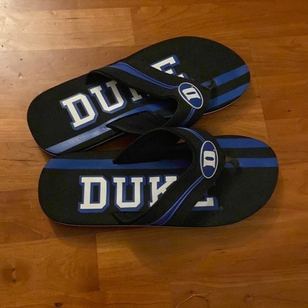 Duke University Basketball‎ Flip Flop
